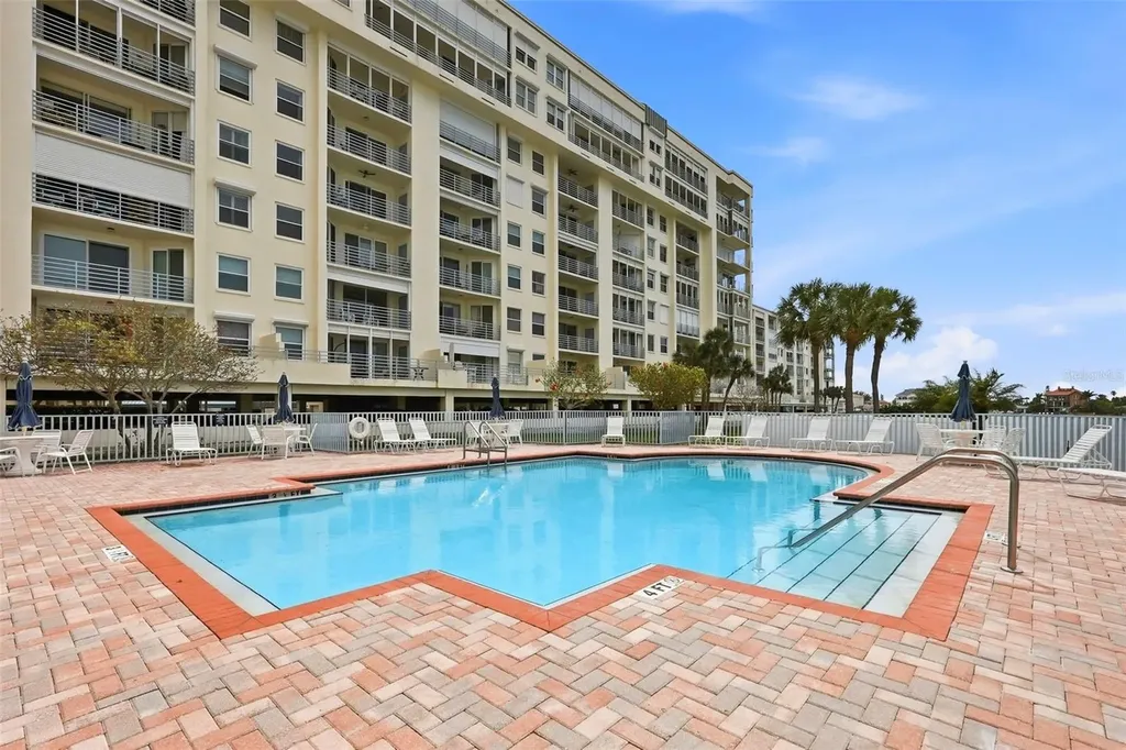 7932 Sailboat Key Boulevard S South Pasadena FL 33707