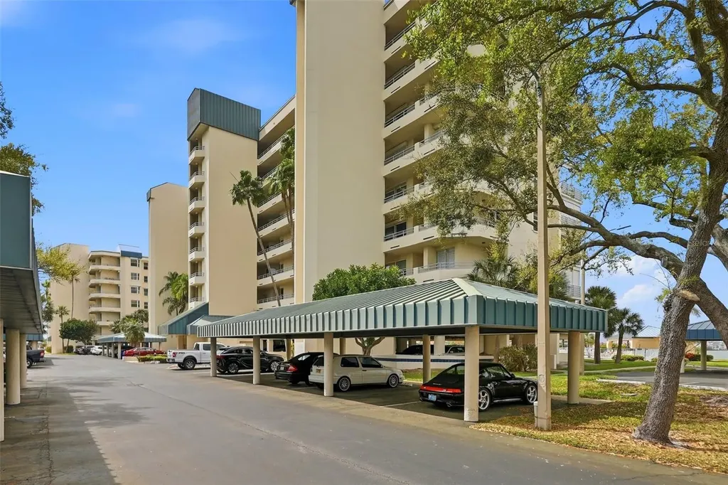 7932 Sailboat Key Boulevard S South Pasadena FL 33707