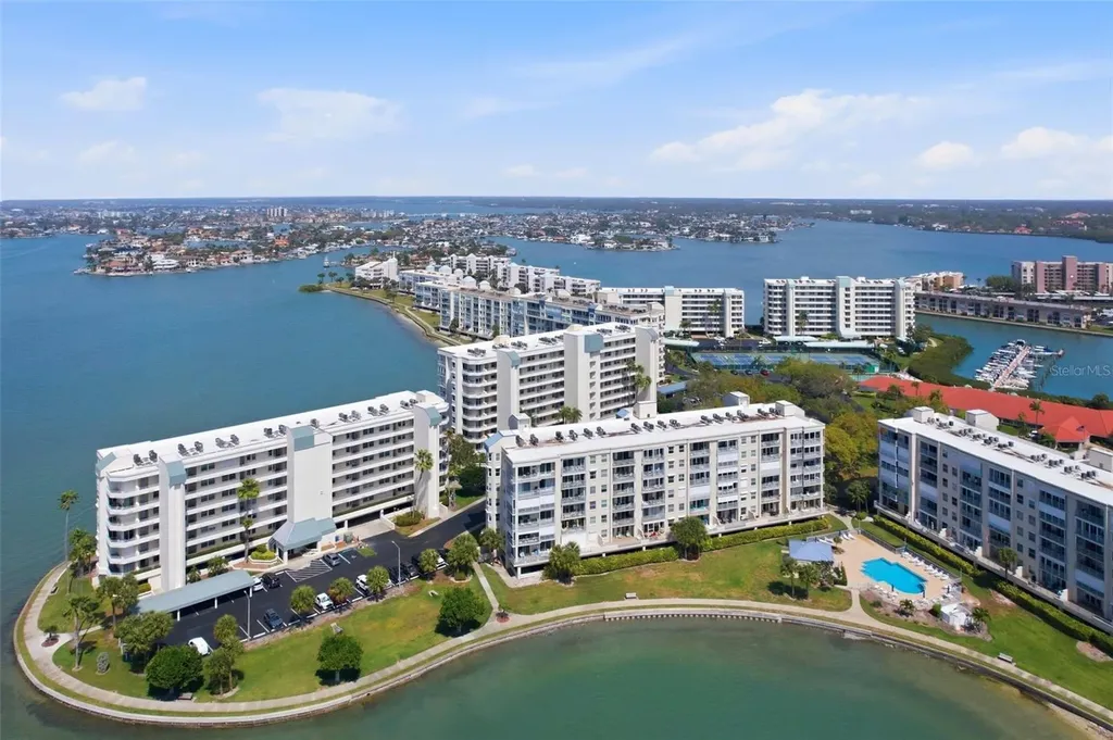 7932 Sailboat Key Boulevard S South Pasadena FL 33707