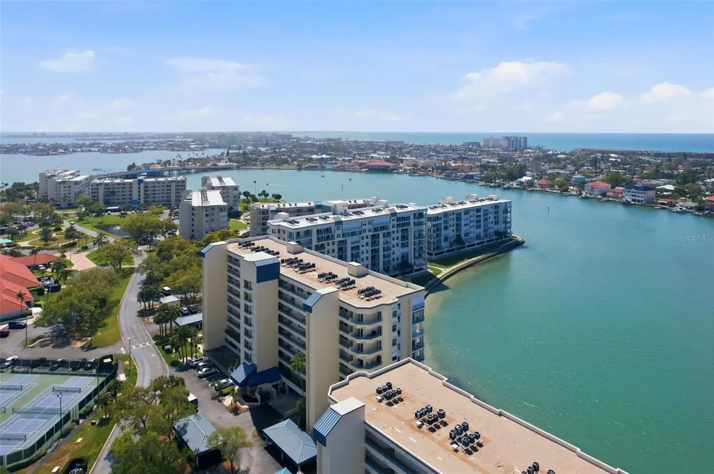 7932 Sailboat Key Boulevard S South Pasadena FL 33707