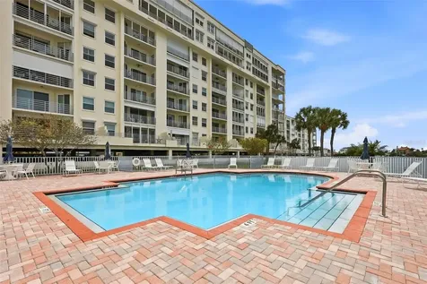 7932 Sailboat Key Boulevard S South Pasadena FL 33707