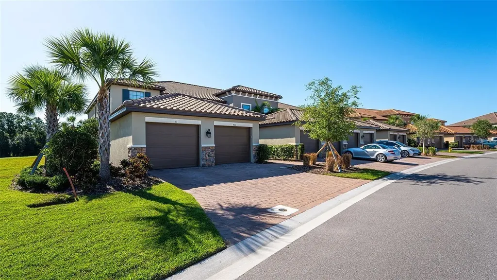 13816 Messina Loop Bradenton FL 34211