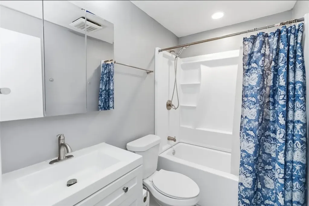 3545 Greenfield Avenue Orlando FL 32808