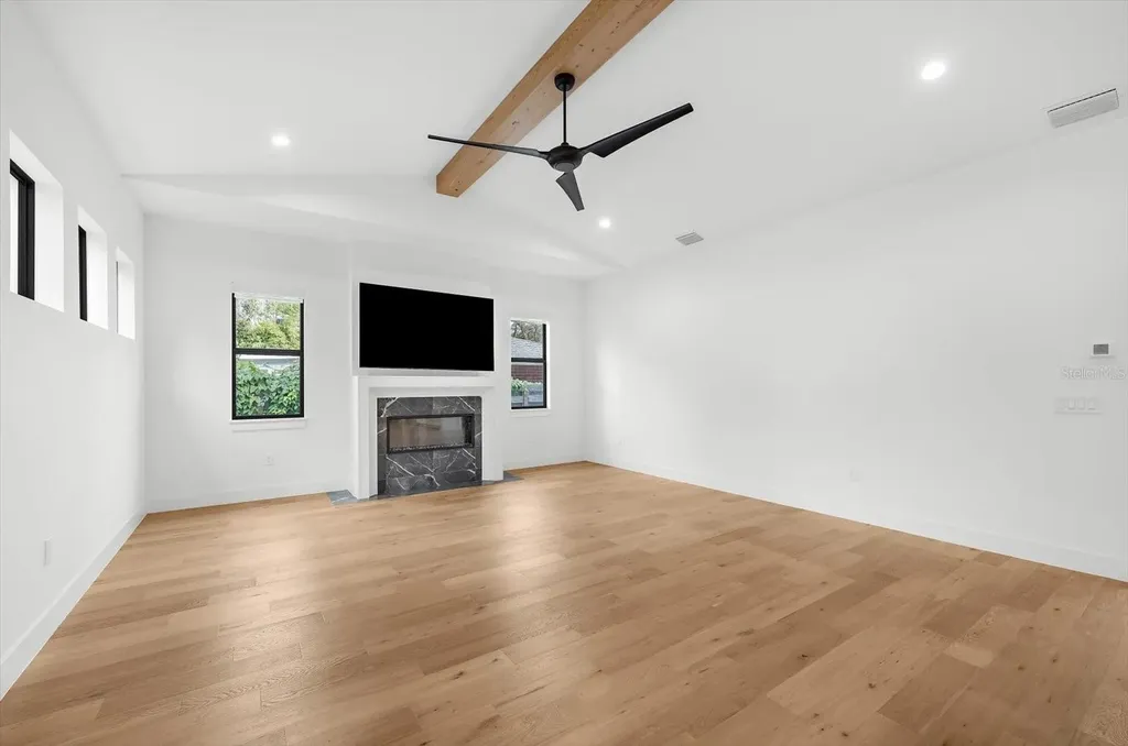 2135 Datura Street Sarasota FL 34239