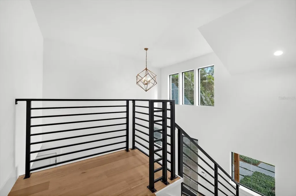 2135 Datura Street Sarasota FL 34239