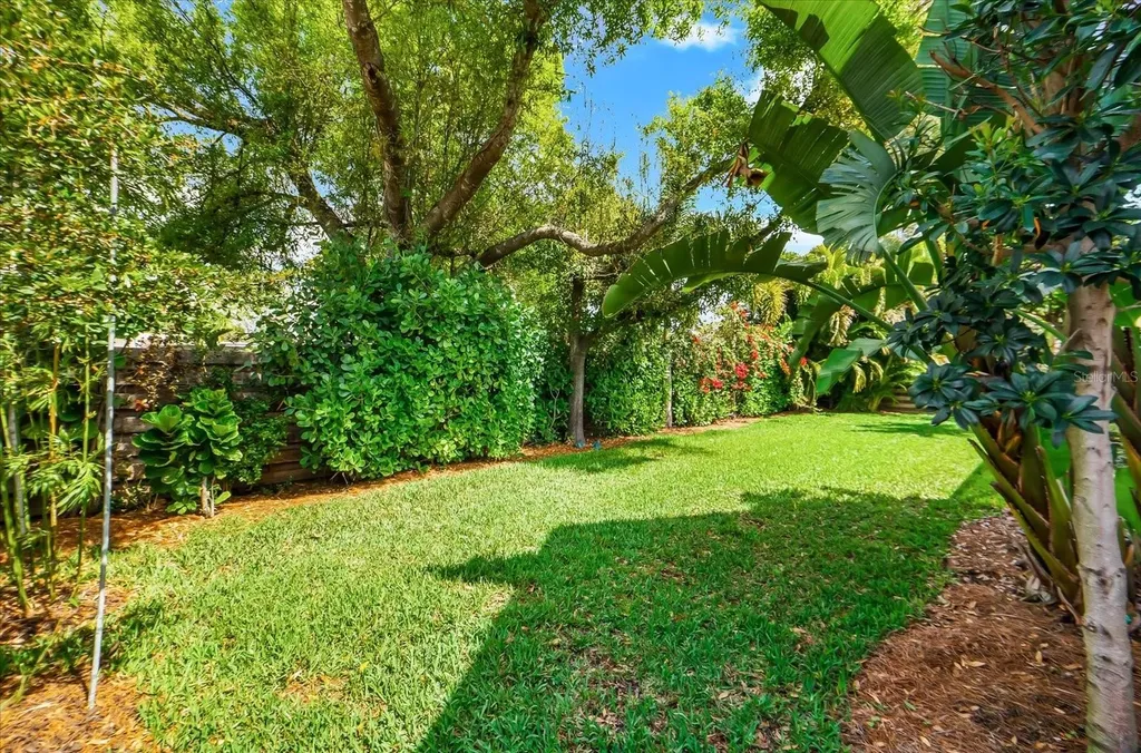 2135 Datura Street Sarasota FL 34239
