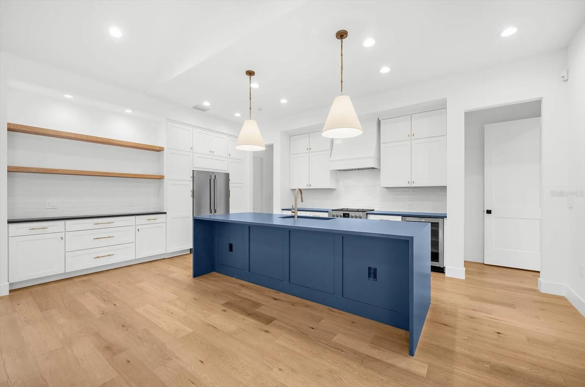 2135 Datura Street Sarasota FL 34239