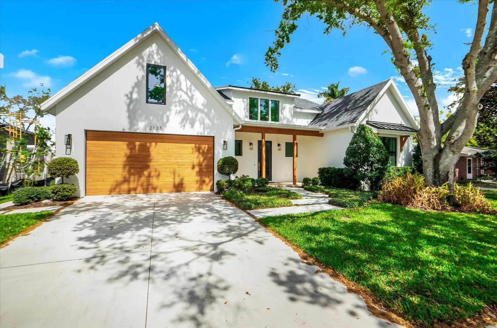 2135 Datura Street Sarasota FL 34239