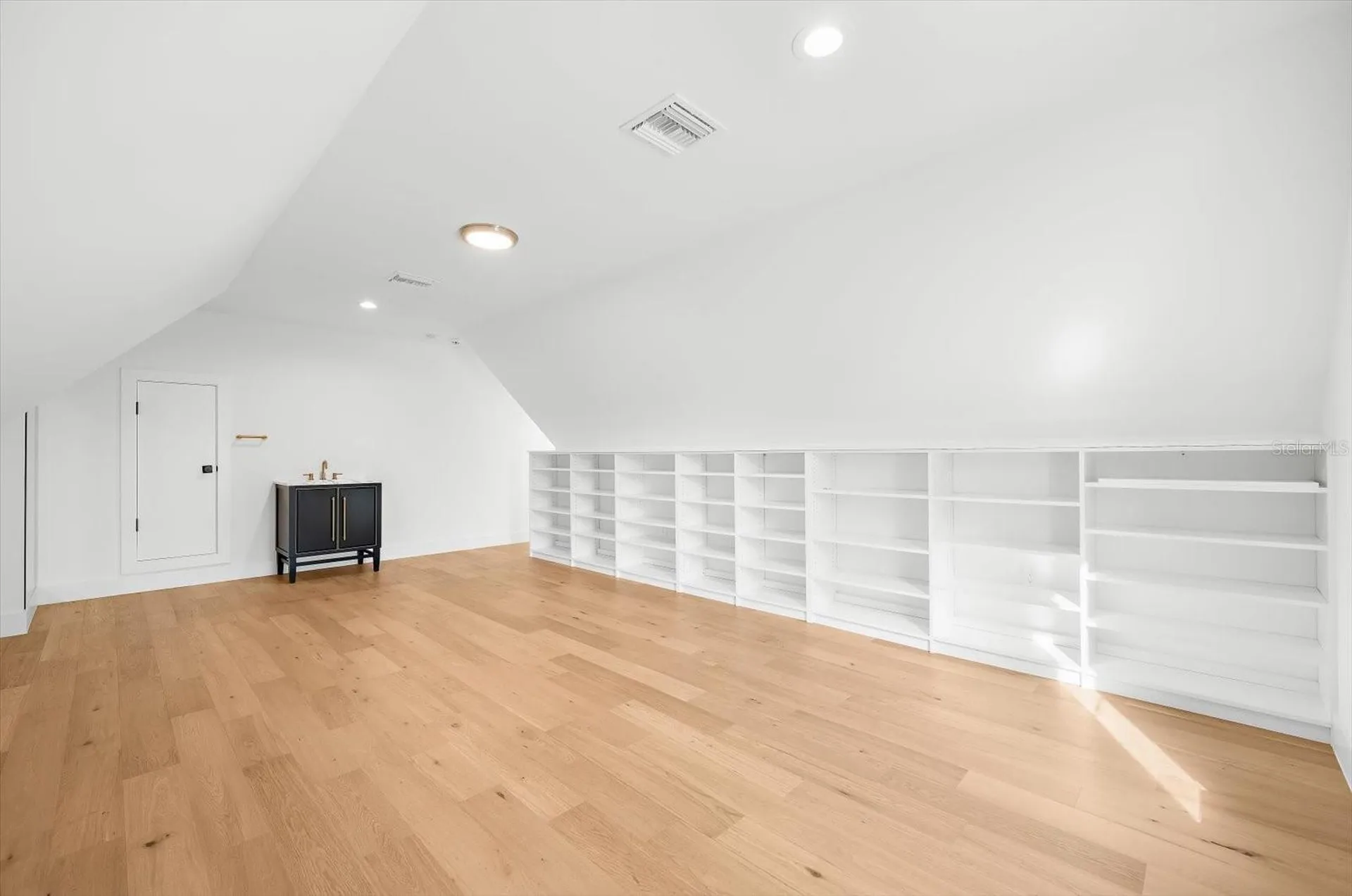 2135 Datura Street Sarasota FL 34239