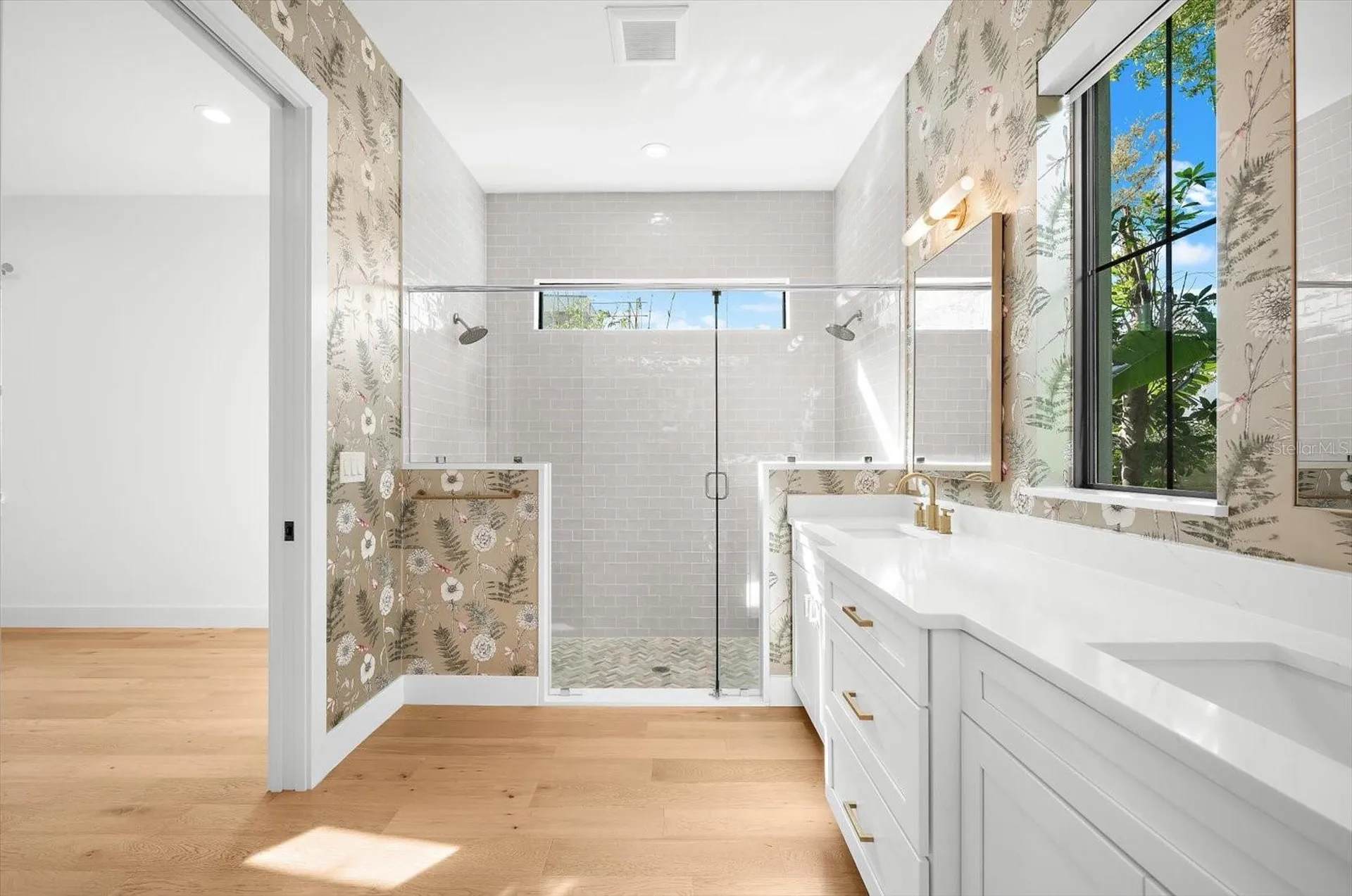 2135 Datura Street Sarasota FL 34239