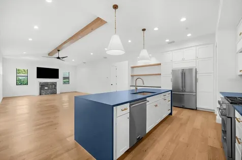 2135 Datura Street Sarasota FL 34239