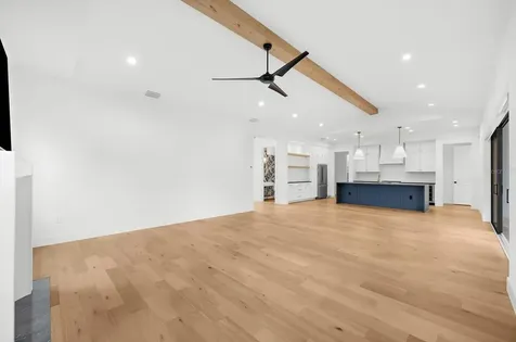 2135 Datura Street Sarasota FL 34239