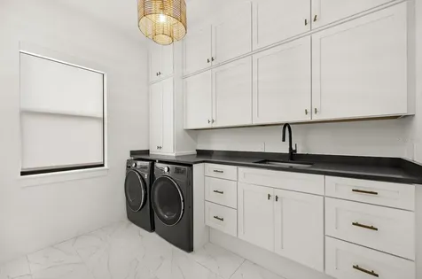 2135 Datura Street Sarasota FL 34239