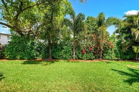 2135 Datura Street Sarasota FL 34239