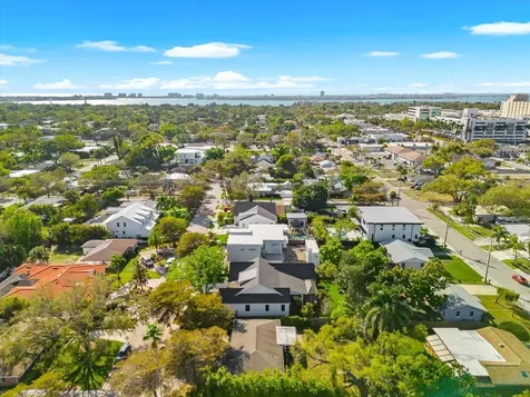 2135 Datura Street Sarasota FL 34239