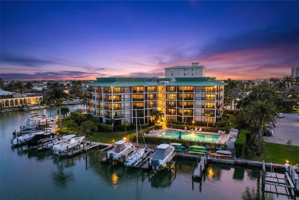 845 Collier Court Marco Island FL 34145