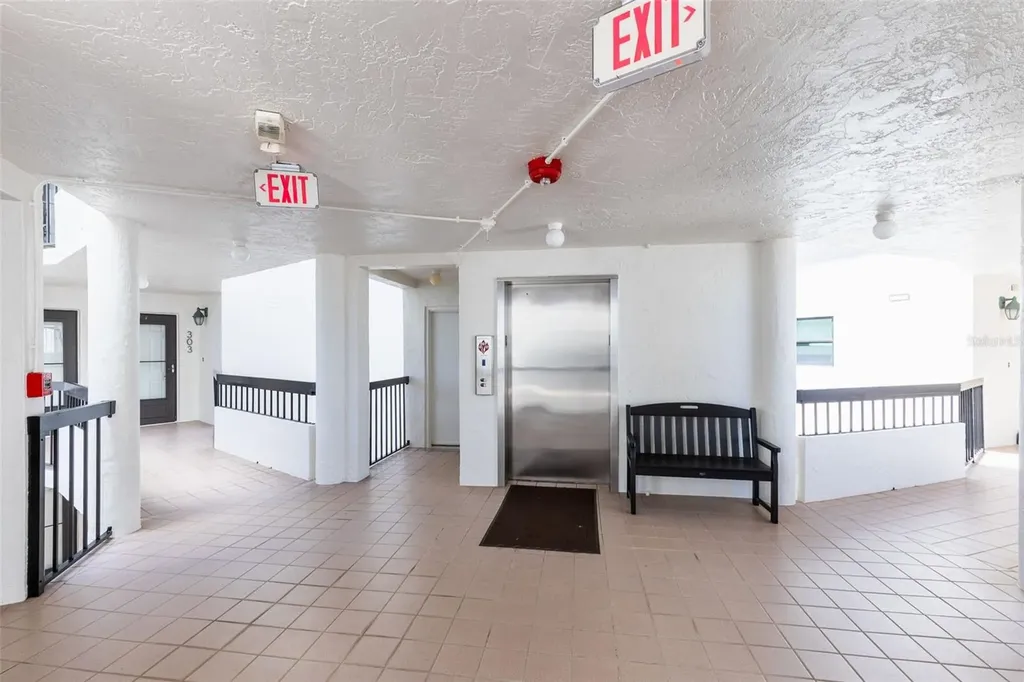 845 Collier Court Marco Island FL 34145