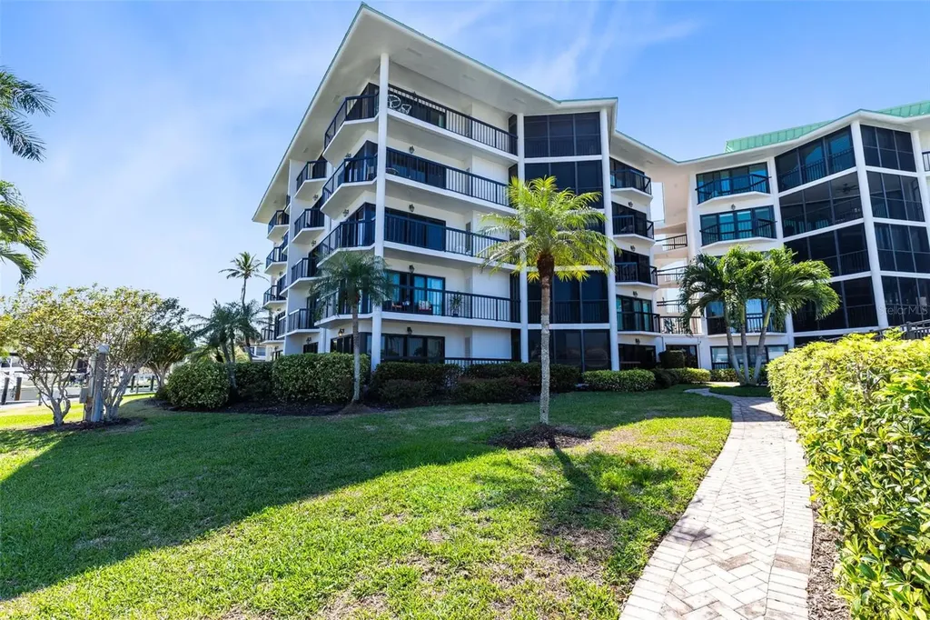 845 Collier Court Marco Island FL 34145