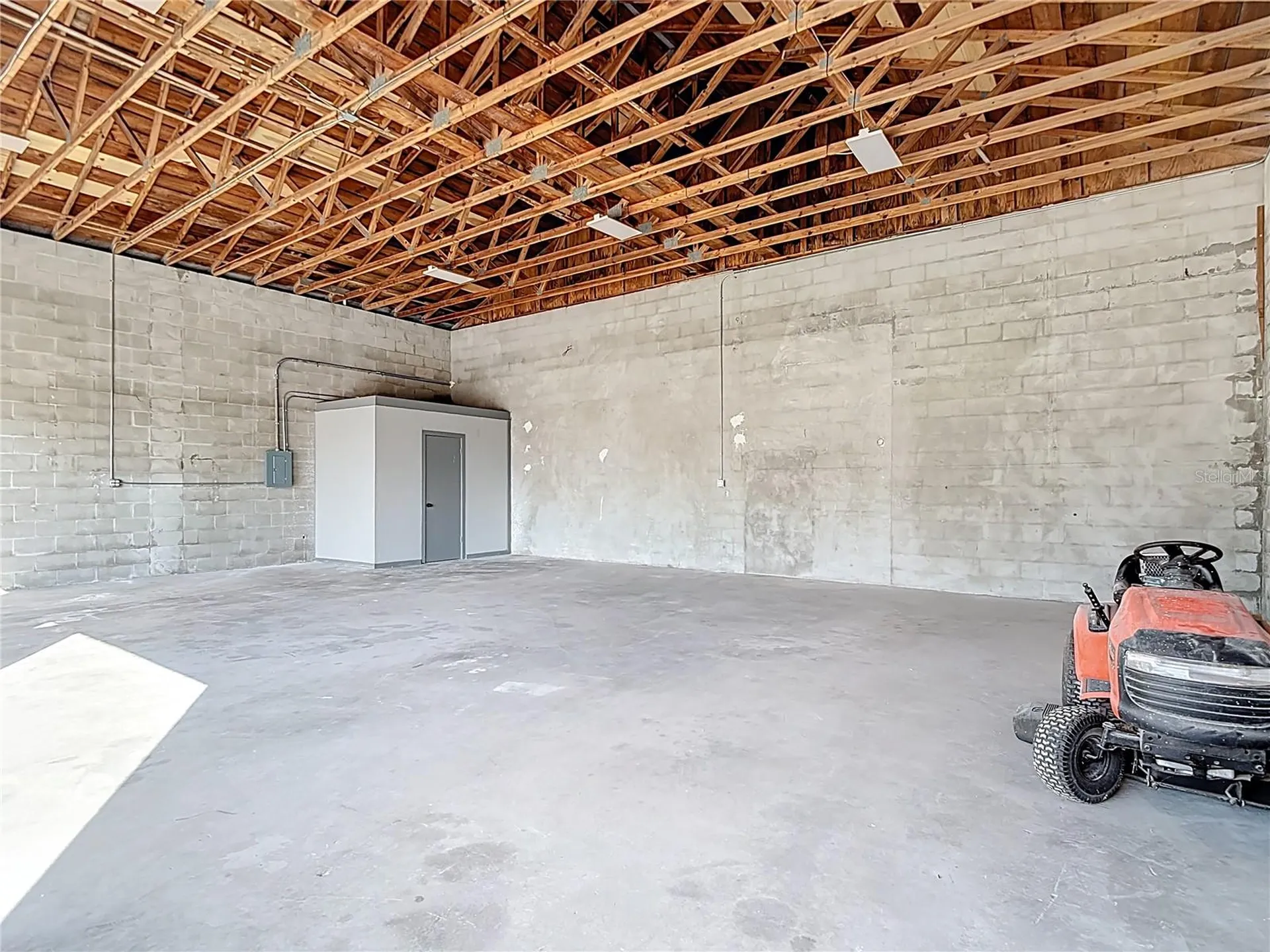 8925 New York Avenue Hudson FL 34667