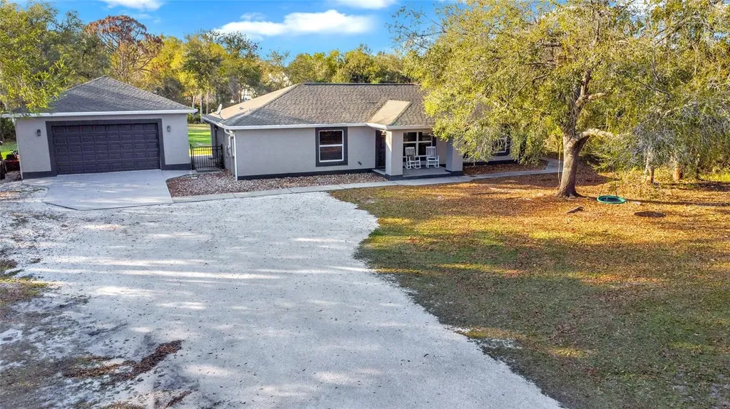 1811 Butch Cassidy Trail Wimauma FL 33598