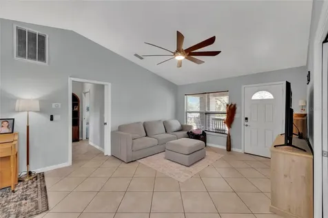 1811 Butch Cassidy Trail Wimauma FL 33598