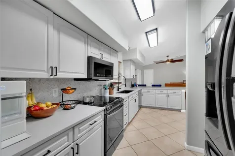 1811 Butch Cassidy Trail Wimauma FL 33598