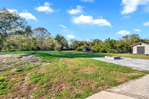1811 Butch Cassidy Trail Wimauma FL 33598