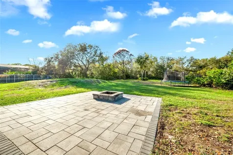 1811 Butch Cassidy Trail Wimauma FL 33598
