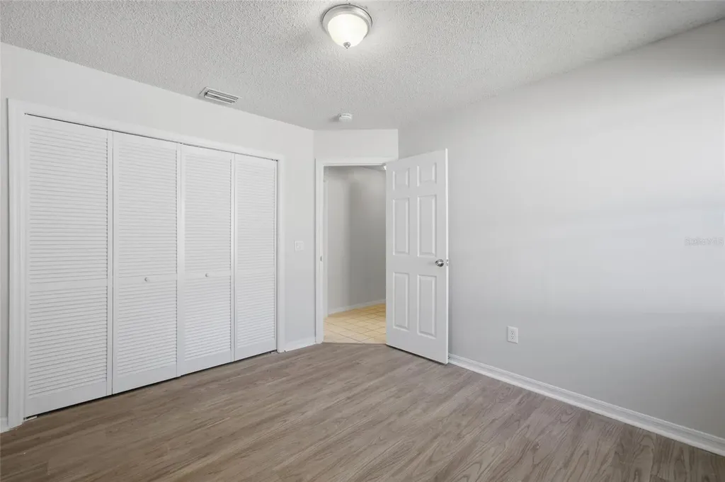812 Crestridge Drive Tarpon Springs FL 34688