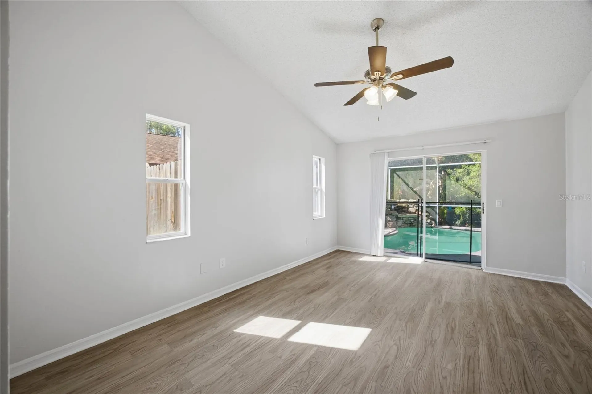 812 Crestridge Drive Tarpon Springs FL 34688
