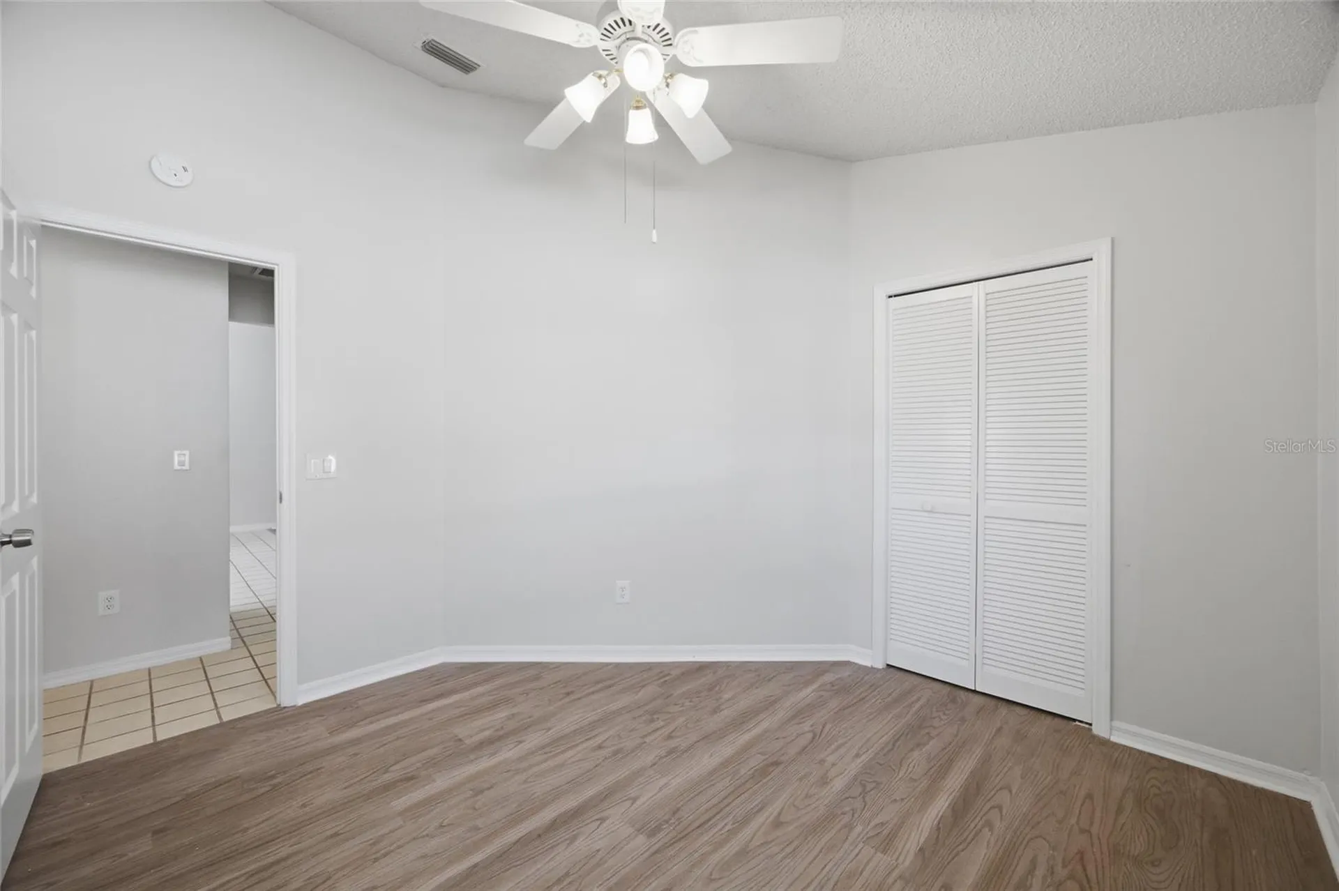 812 Crestridge Drive Tarpon Springs FL 34688