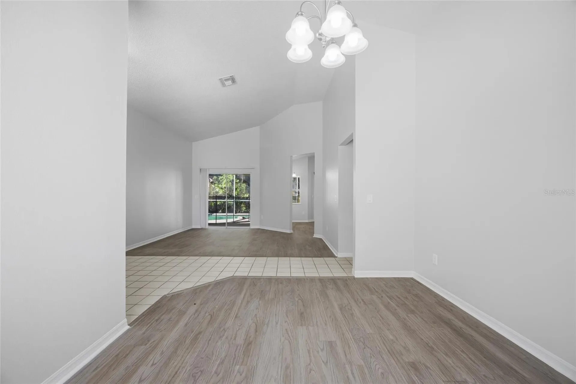 812 Crestridge Drive Tarpon Springs FL 34688