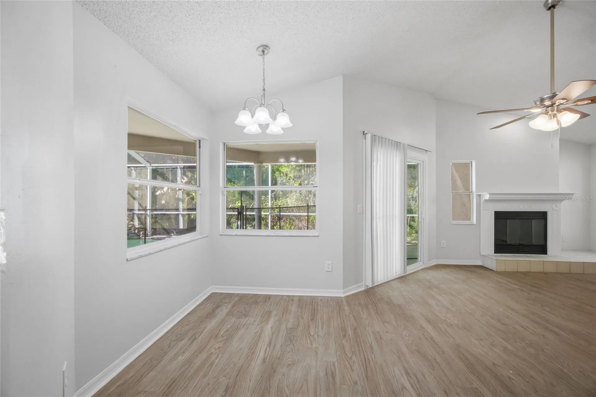 812 Crestridge Drive Tarpon Springs FL 34688