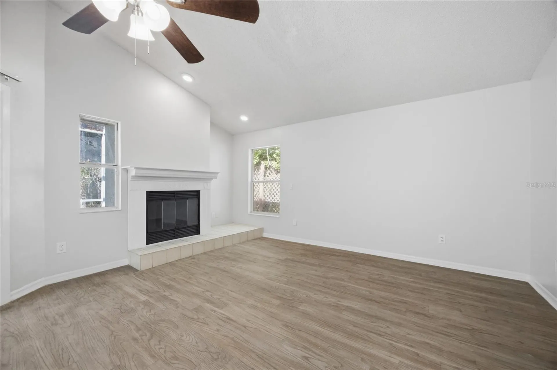 812 Crestridge Drive Tarpon Springs FL 34688