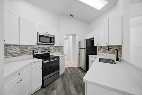 812 Crestridge Drive Tarpon Springs FL 34688