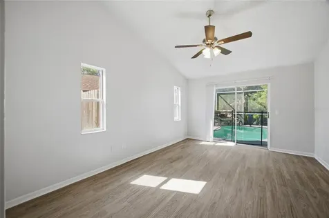 812 Crestridge Drive Tarpon Springs FL 34688