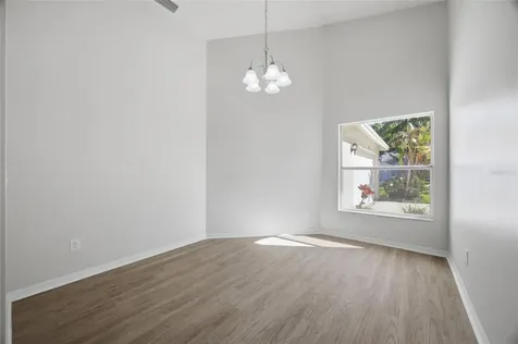 812 Crestridge Drive Tarpon Springs FL 34688