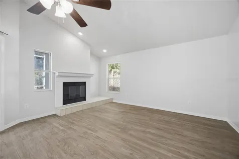 812 Crestridge Drive Tarpon Springs FL 34688