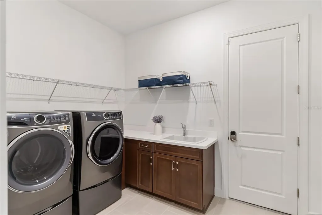 15278 Contenta Loop Bradenton FL 34211