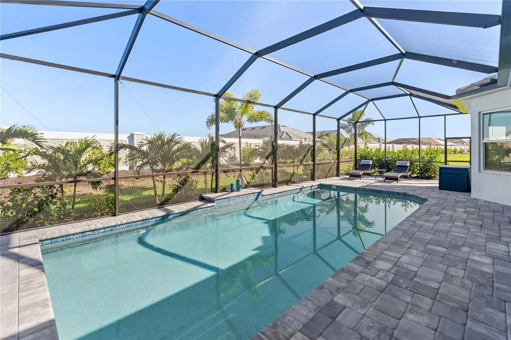 15278 Contenta Loop Bradenton FL 34211
