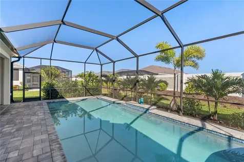15278 Contenta Loop Bradenton FL 34211