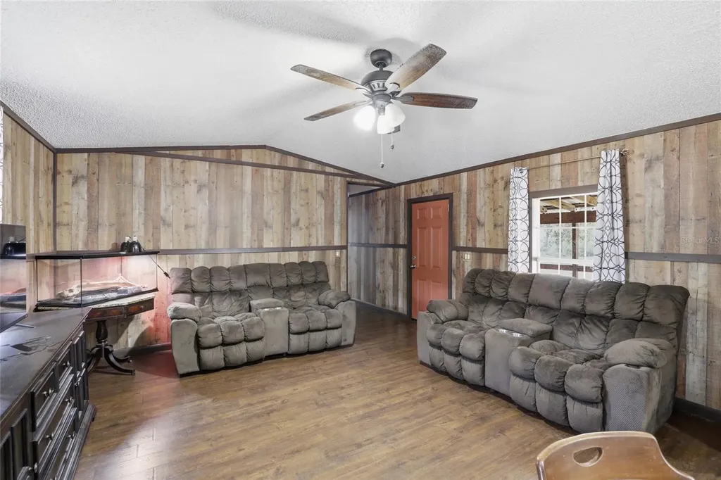 167 NE 212th Avenue Old Town FL 32680