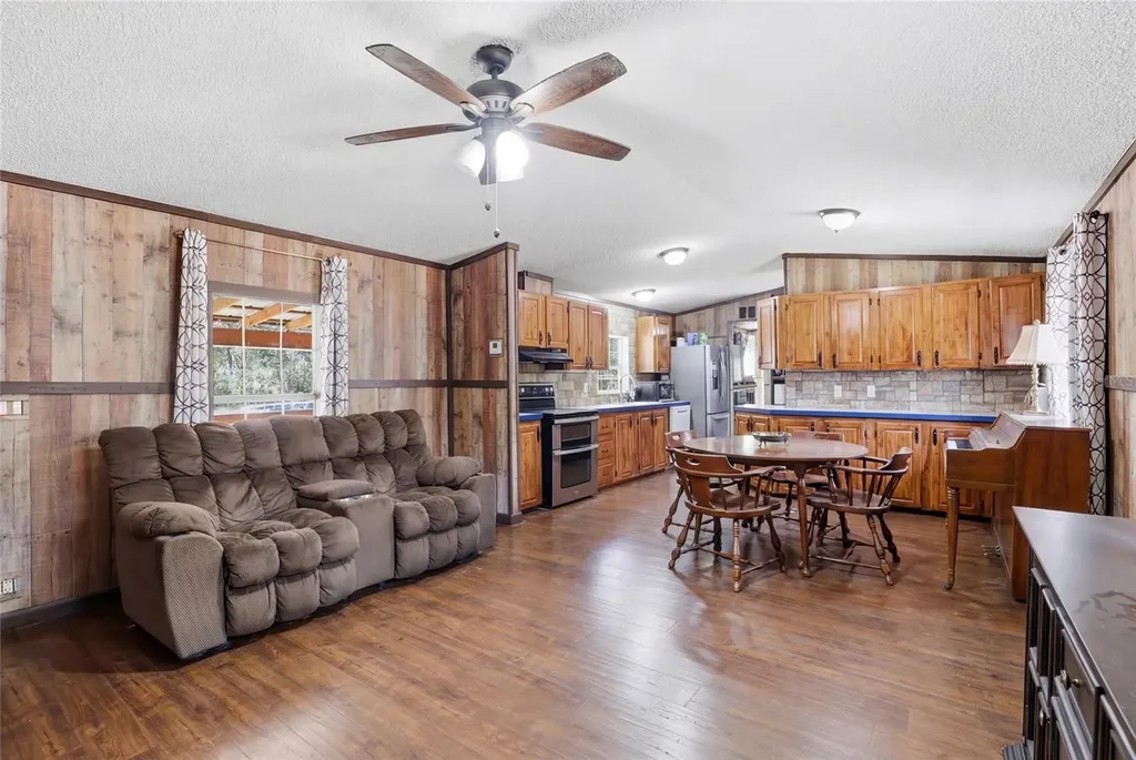 167 NE 212th Avenue Old Town FL 32680