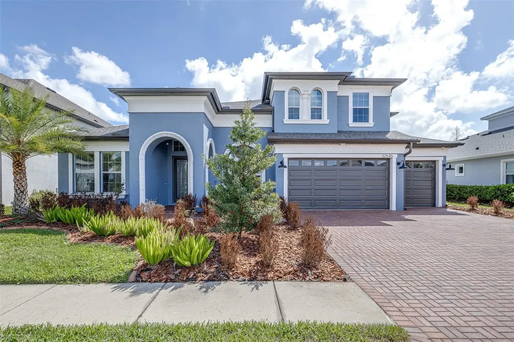 32545 Silvercreek Way Wesley Chapel FL 33545