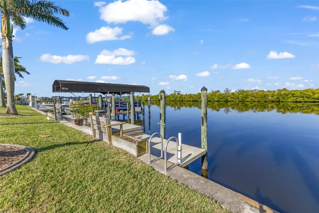 138 Colonial Street SW Port Charlotte FL 33952