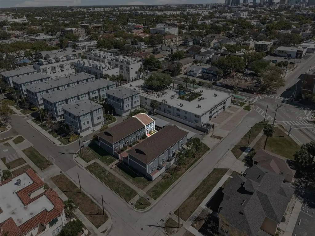 218 S Tampania Avenue Tampa FL 33609