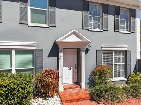 218 S Tampania Avenue Tampa FL 33609