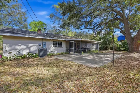 812 NW 36th Terrace Gainesville FL 32605