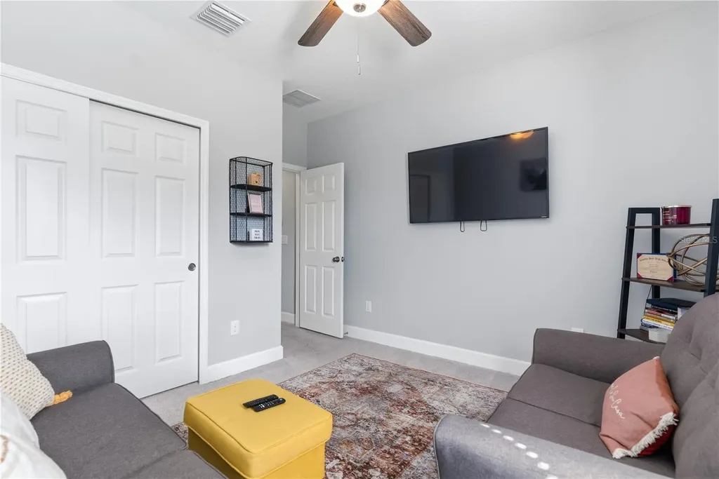 4939 Los Robles Court Palmetto FL 34221