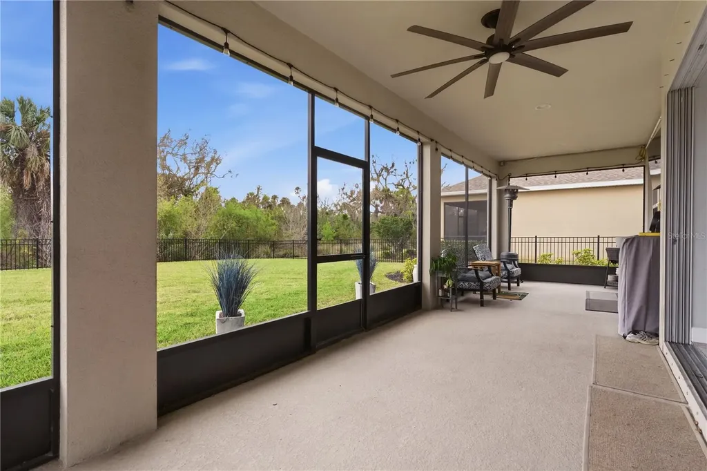 4939 Los Robles Court Palmetto FL 34221